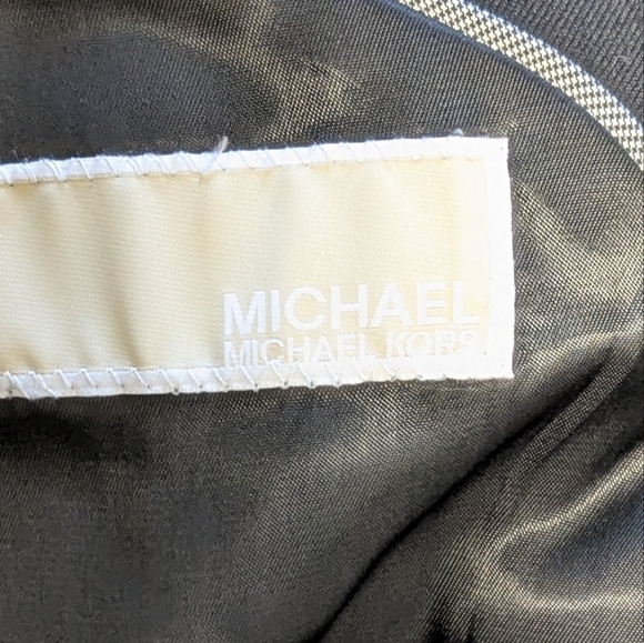 Michael Kors Black 100% Wool Men’s Blazer – Timeless Formal Jacket - Picture 8 of 10